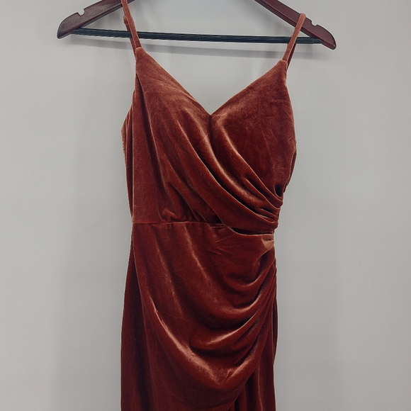 Revelery Rory Velvet Maxi Bridesmaid Formal Dress Size 0 - Picture 3 of 9